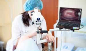 Colposcopy of the cervix by a gynecologist